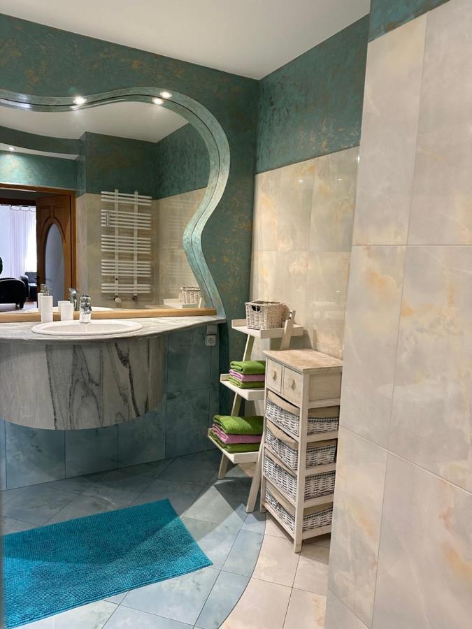 ビャウィストクApartament Mickiewicza 46Cアパートメント エクステリア 写真